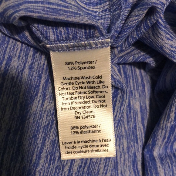 🎉 Vineyard Vines performance shirt - Picture 6 of 6